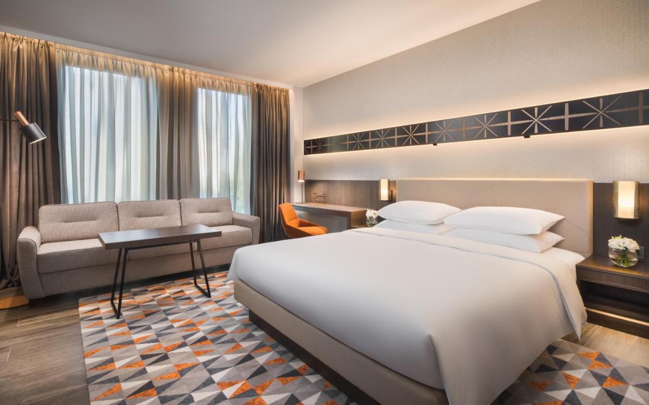 Hyatt Regency 5*