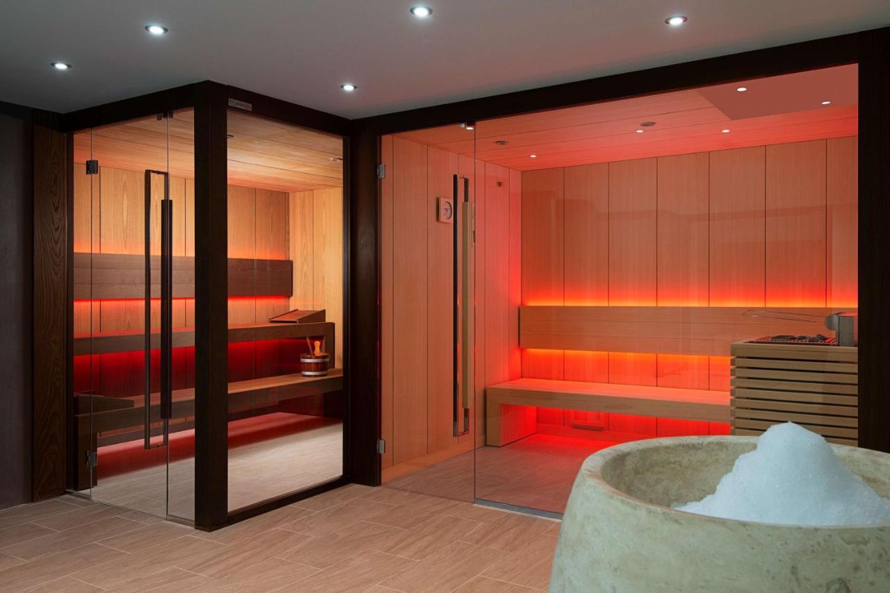 Hyatt Regency Hotel 5*